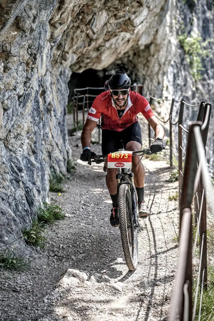 Dr. Manuel Gahleitner beim Mountainbiken